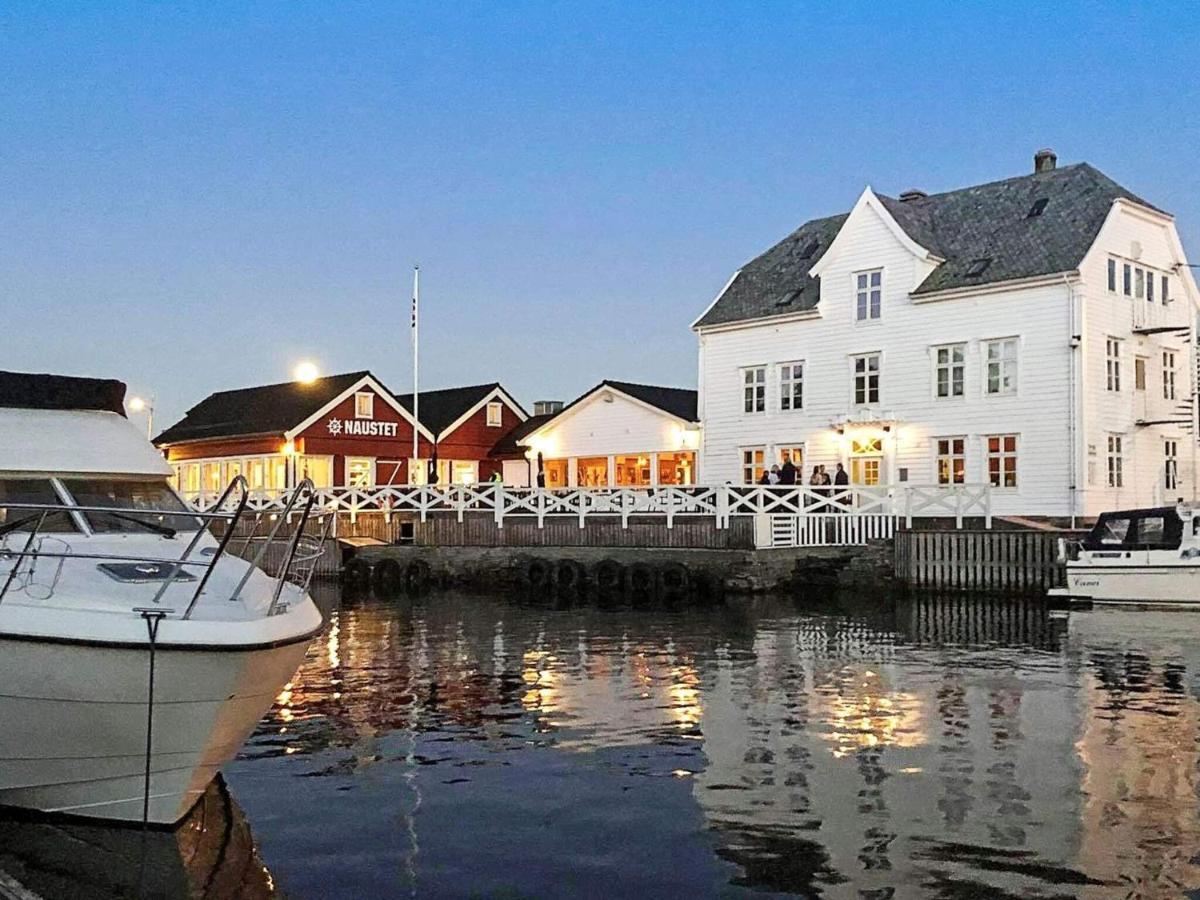 Holiday Home Austrheim IV Fonnes Luaran gambar
