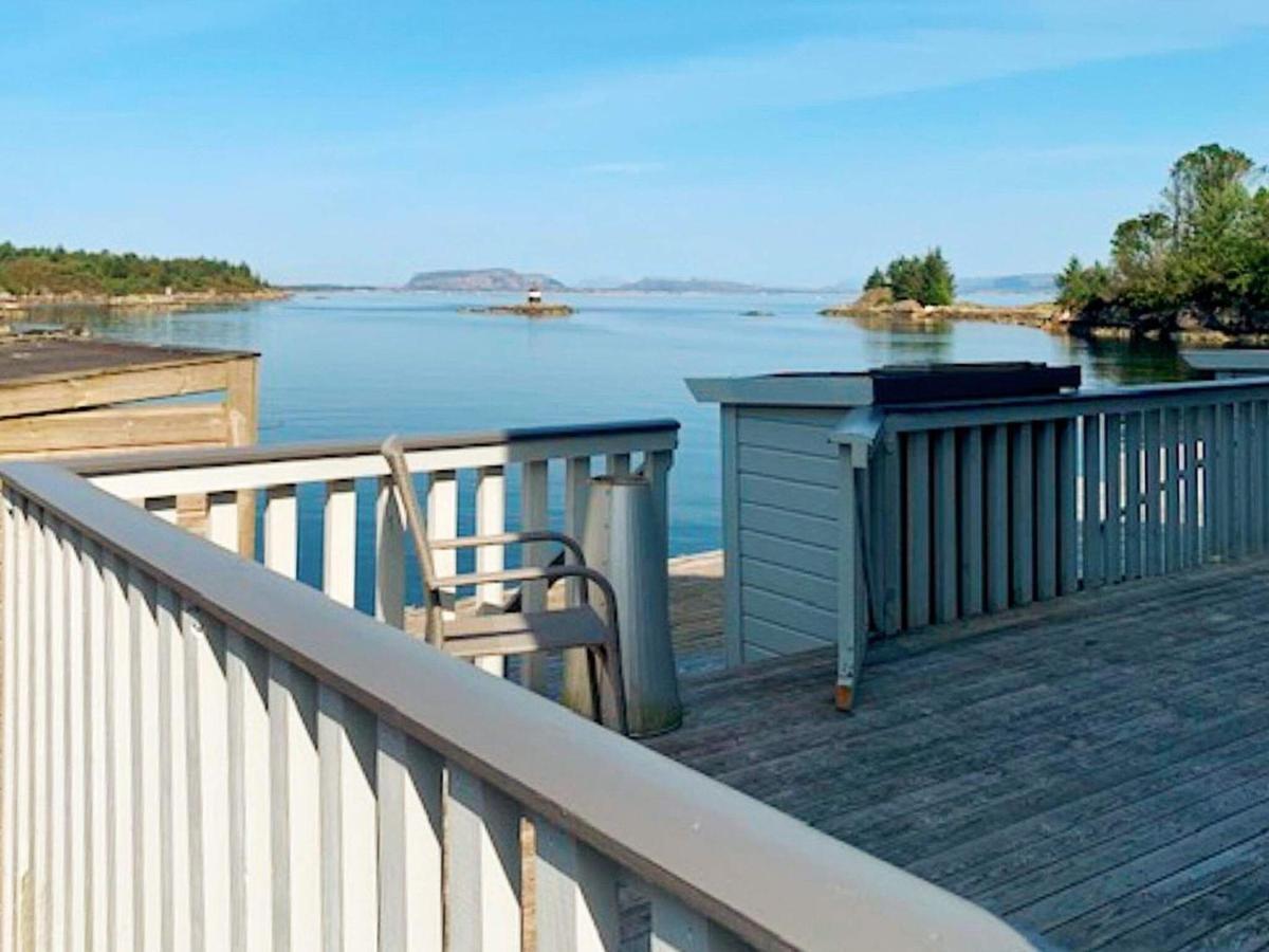Holiday Home Austrheim IV Fonnes Luaran gambar